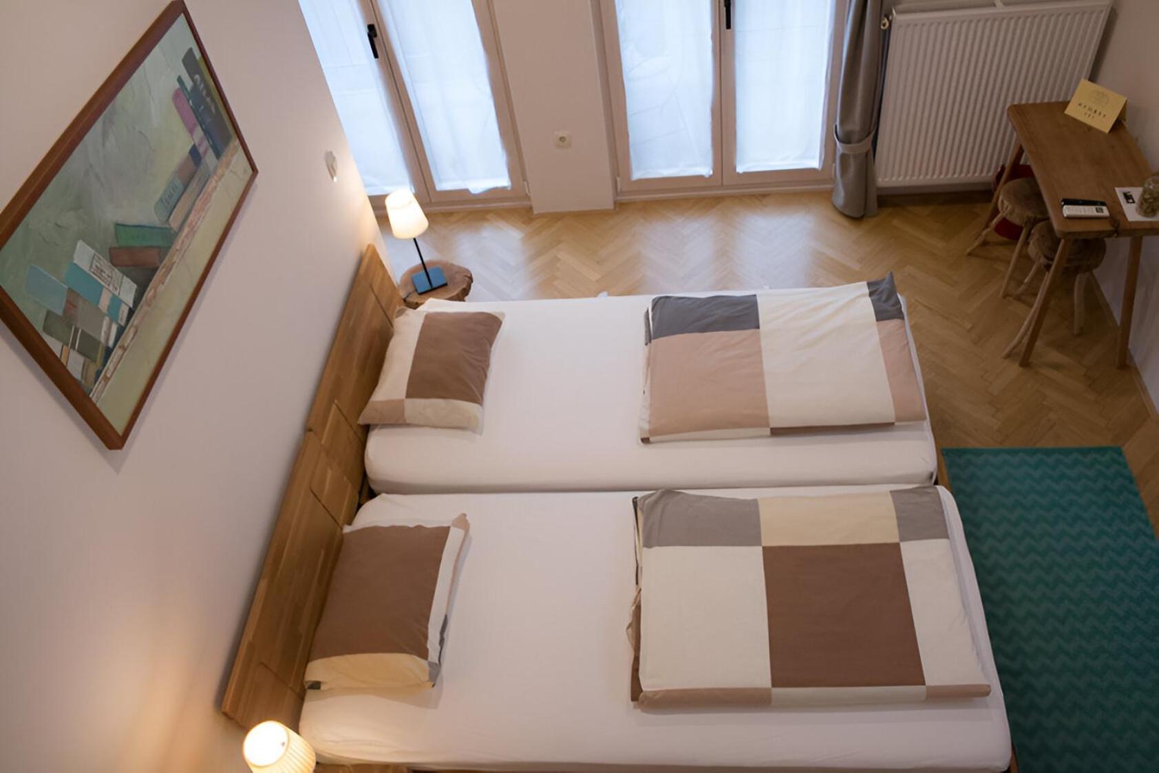 Bed & Breakfast Dvorec Petrovče Kültér fotó