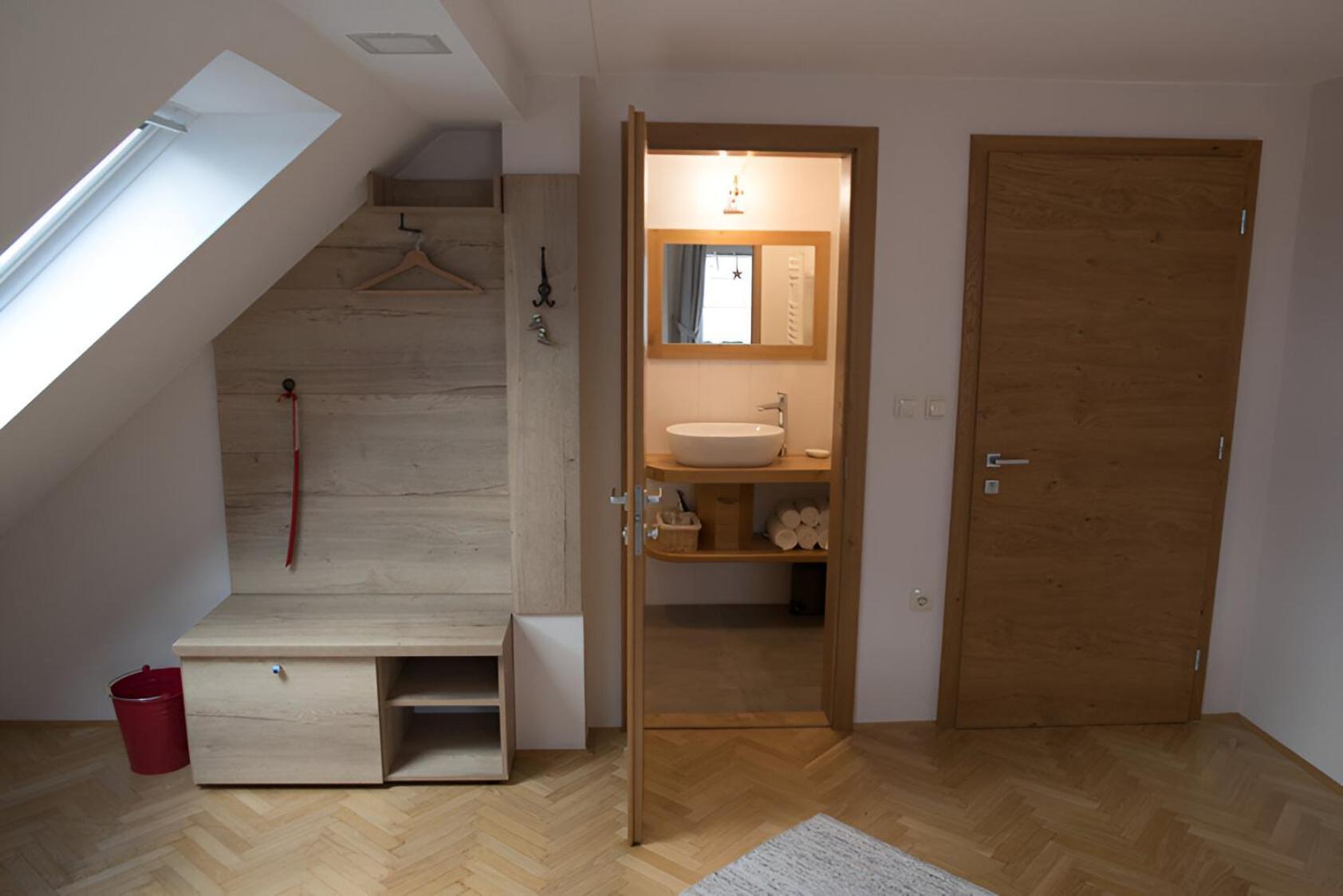 Bed & Breakfast Dvorec Petrovče Kültér fotó